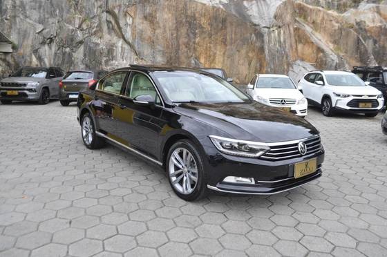 VOLKSWAGEN PASSAT 2.0 16V TSI BLUEMOTION GASOLINA HIGHLINE 4P DSG VOLKSWAGEN PASSAT 2.0 16V TSI BLUEMOTION GASOLINA HIGHLINE 4P DSG